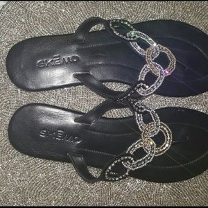 Skemo sandals